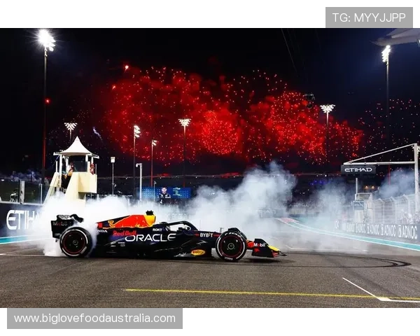 F1赛季最新动态：各车队技术革新与车手争夺激烈升级