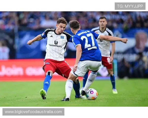 明星后卫复出带动球队逆转取胜引爆全场焦点大战之夜盛况再现时刻